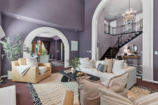 9201 Laguna Lake Way, Elk Grove, CA 95758