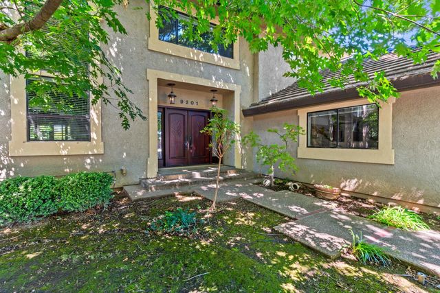 9201 Laguna Lake Way, Elk Grove, CA 95758