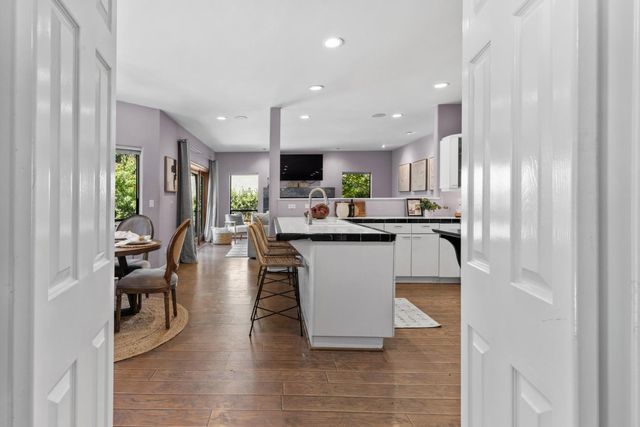 9201 Laguna Lake Way, Elk Grove, CA 95758