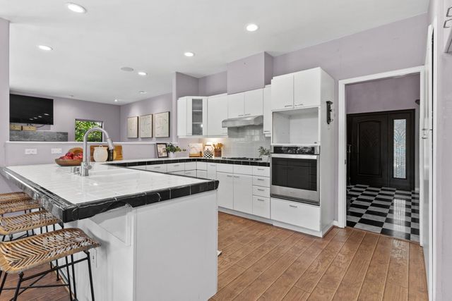 9201 Laguna Lake Way, Elk Grove, CA 95758