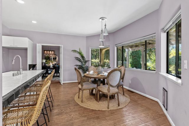 9201 Laguna Lake Way, Elk Grove, CA 95758