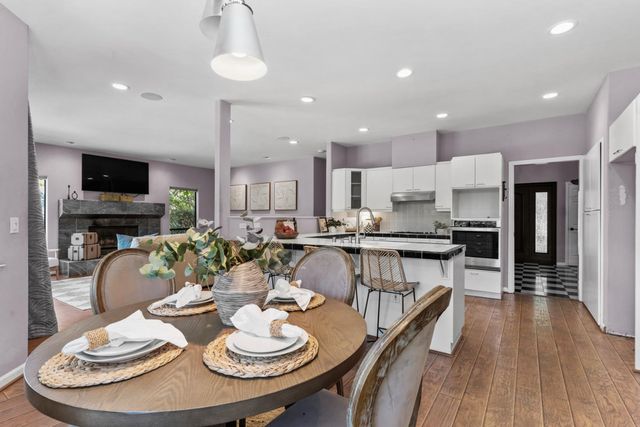 9201 Laguna Lake Way, Elk Grove, CA 95758
