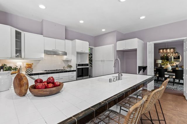 9201 Laguna Lake Way, Elk Grove, CA 95758