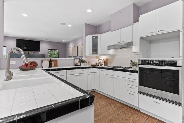 9201 Laguna Lake Way, Elk Grove, CA 95758