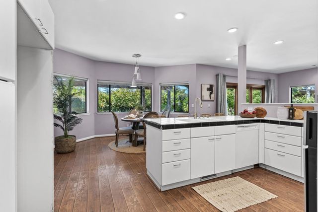 9201 Laguna Lake Way, Elk Grove, CA 95758