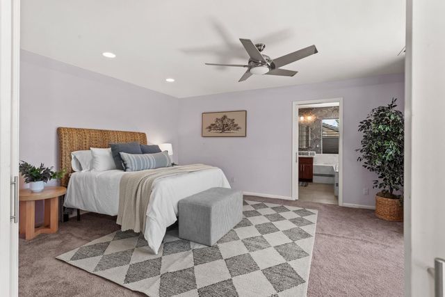 9201 Laguna Lake Way, Elk Grove, CA 95758