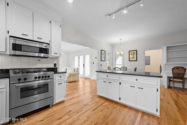 106 Fort Sumter Drive, Greenville, NC 27858