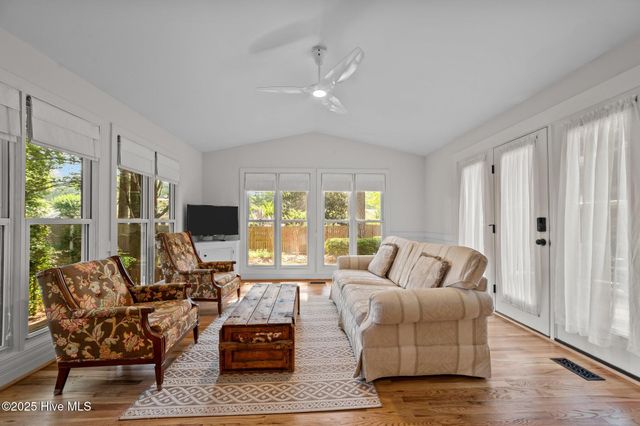 106 Fort Sumter Drive, Greenville, NC 27858