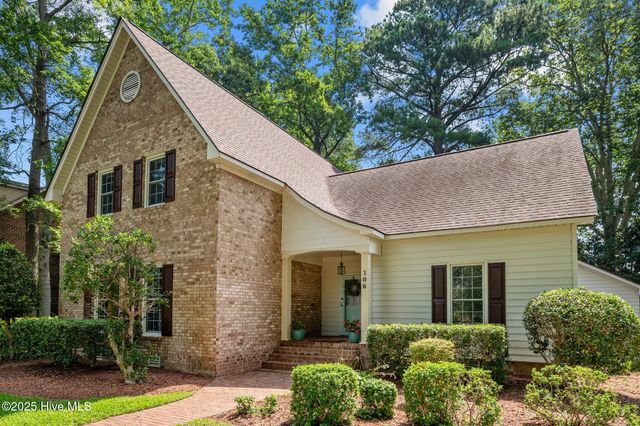 106 Fort Sumter Drive, Greenville, NC 27858