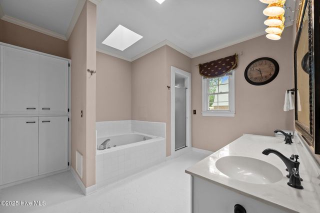 106 Fort Sumter Drive, Greenville, NC 27858