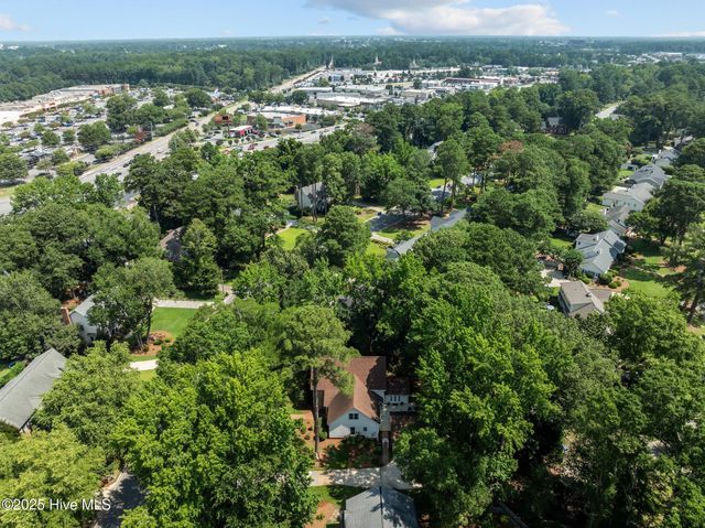 106 Fort Sumter Drive, Greenville, NC 27858