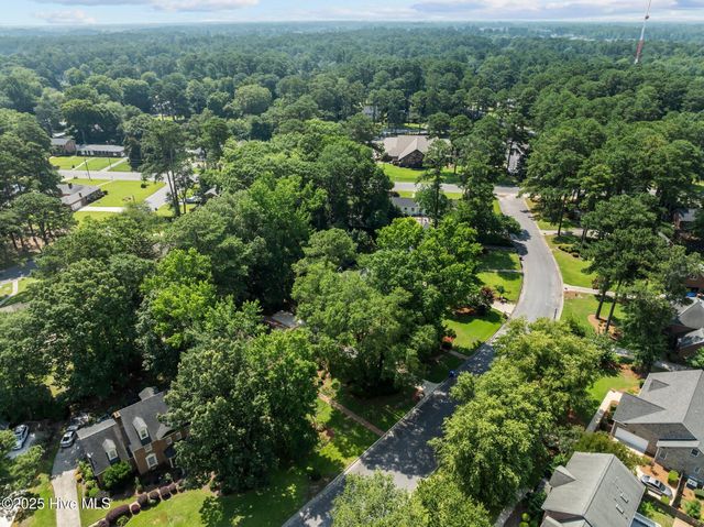 106 Fort Sumter Drive, Greenville, NC 27858
