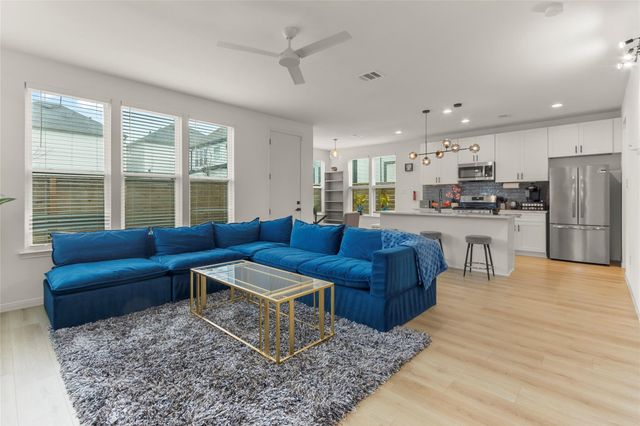 1266 Oakmont Villas Drive, Houston, TX 77091