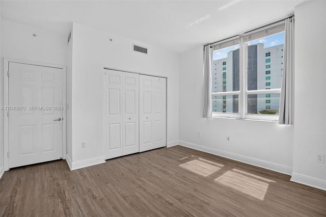 3232 SW 22nd Terrace 601, Miami, FL 33145