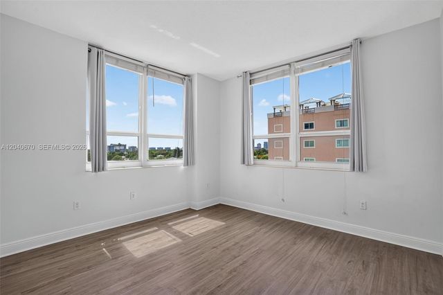 3232 SW 22nd Terrace 601, Miami, FL 33145