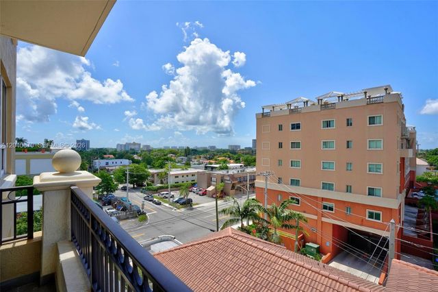 3232 SW 22nd Terrace 601, Miami, FL 33145