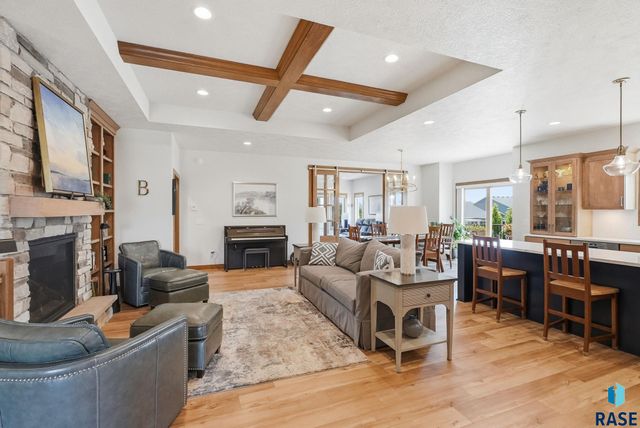 112 N Piper Dr Drive, Sioux Falls, SD 57110