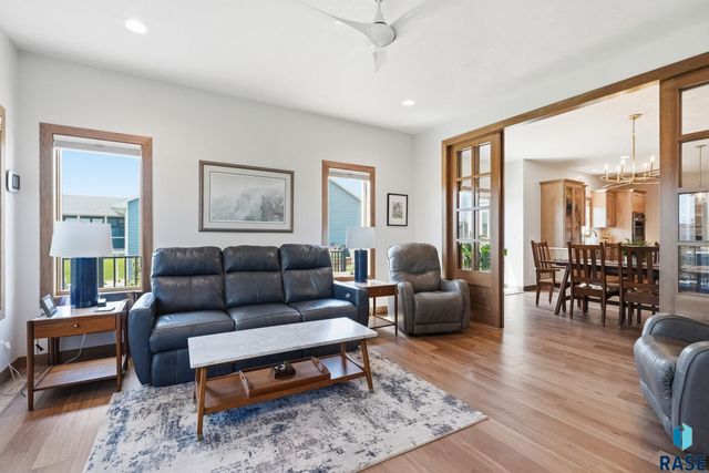 112 N Piper Dr Drive, Sioux Falls, SD 57110