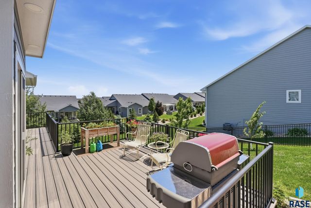 112 N Piper Dr Drive, Sioux Falls, SD 57110