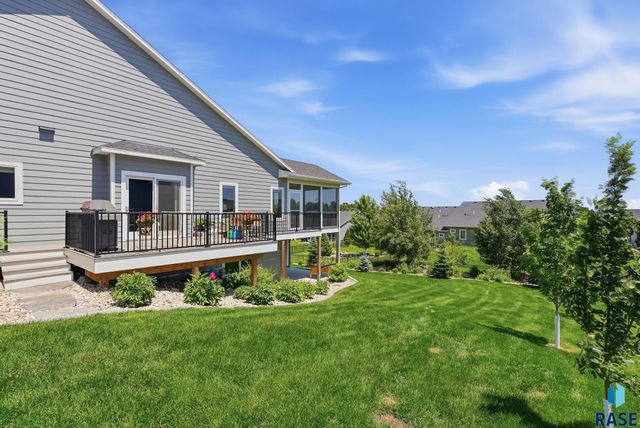 112 N Piper Dr Drive, Sioux Falls, SD 57110