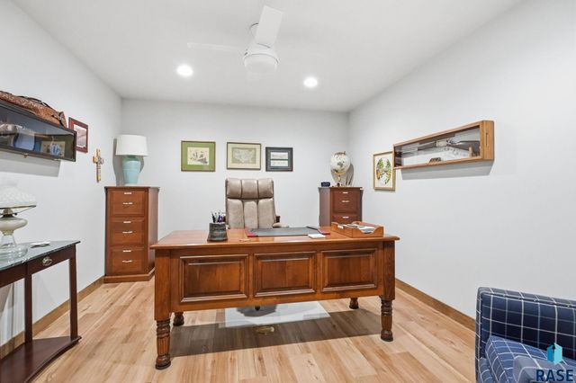 112 N Piper Dr Drive, Sioux Falls, SD 57110