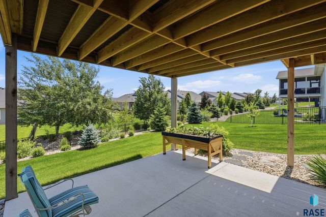 112 N Piper Dr Drive, Sioux Falls, SD 57110