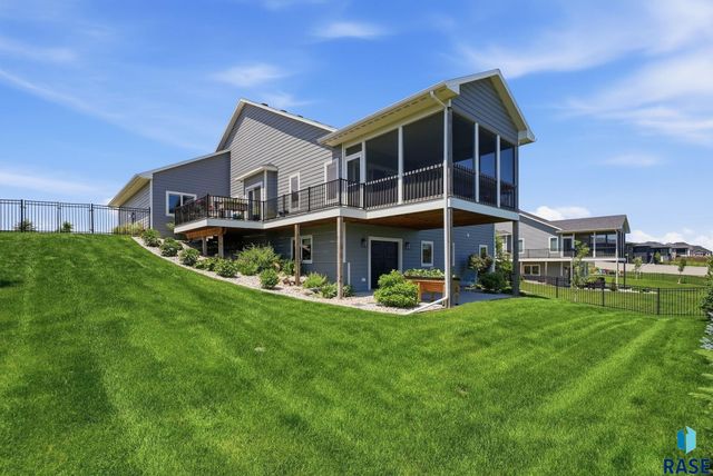 112 N Piper Dr Drive, Sioux Falls, SD 57110