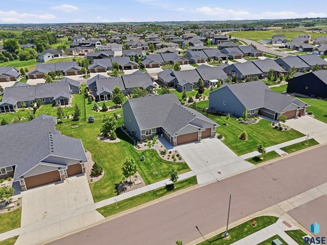 112 N Piper Dr Drive, Sioux Falls, SD 57110