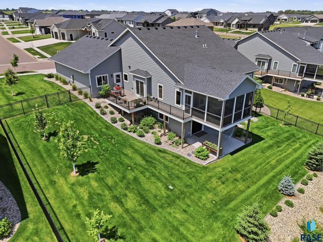 112 N Piper Dr Drive, Sioux Falls, SD 57110