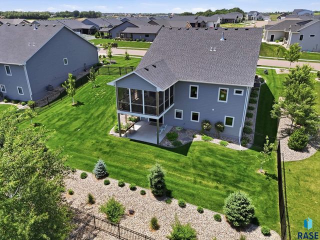 112 N Piper Dr Drive, Sioux Falls, SD 57110