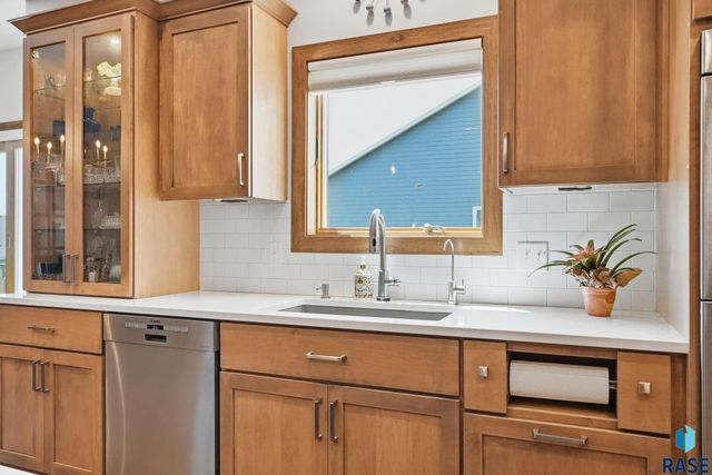 112 N Piper Dr Drive, Sioux Falls, SD 57110