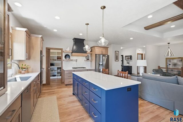 112 N Piper Dr Drive, Sioux Falls, SD 57110