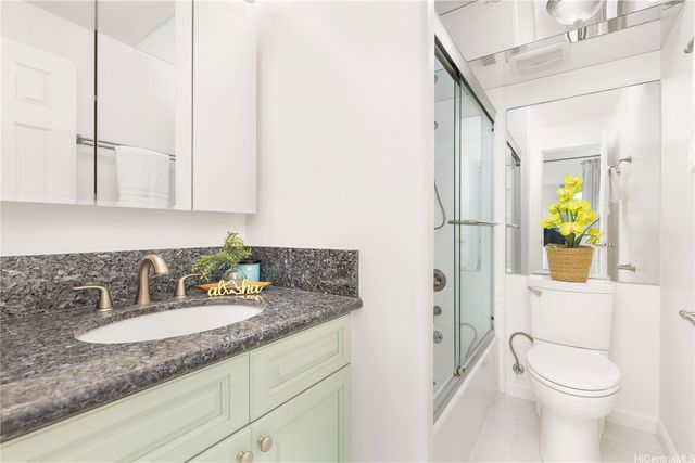 2421 Tusitala Street 602, Honolulu, HI 96815