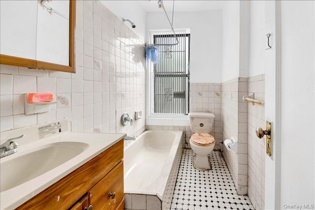 823 E 147th Street 3, Bronx, NY 10455