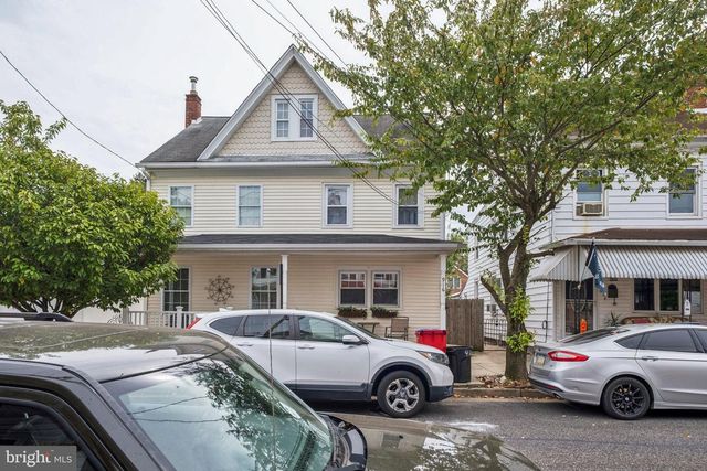 916 CEDAR ST, Bristol, PA 19007