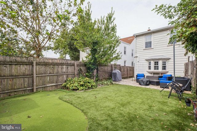 916 CEDAR ST, Bristol, PA 19007