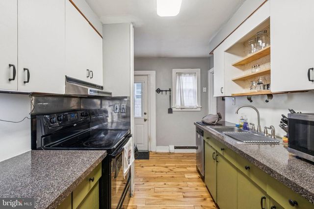916 CEDAR ST, Bristol, PA 19007