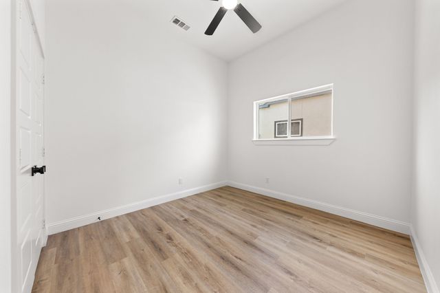 1259 Bonham Street, Paris, TX 75460