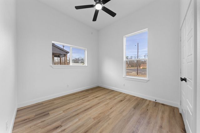 1259 Bonham Street, Paris, TX 75460