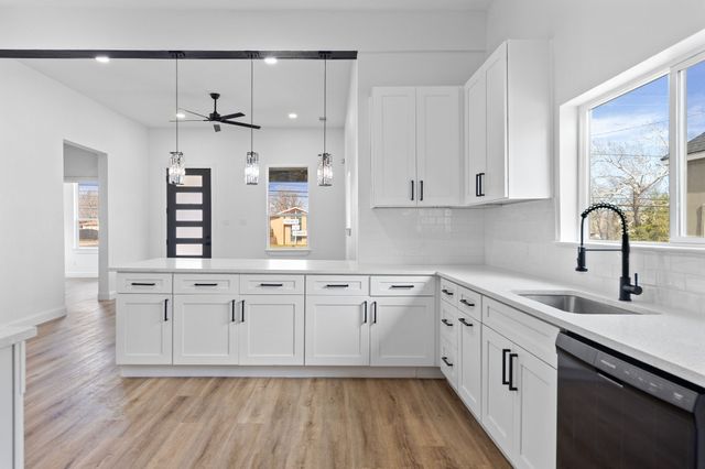 1259 Bonham Street, Paris, TX 75460