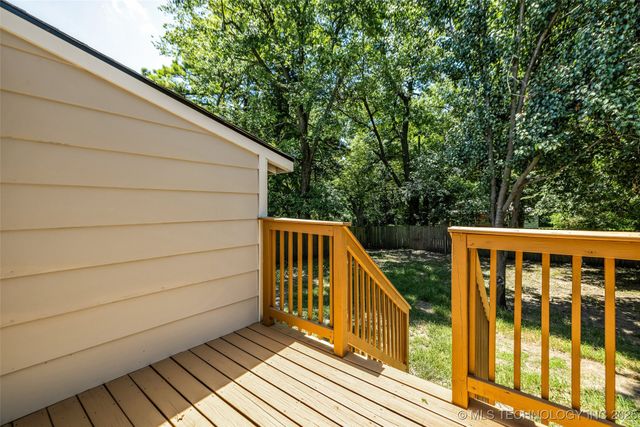 514 S Broadway Avenue, Coweta, OK 74429