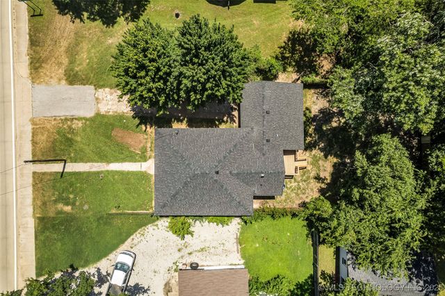 514 S Broadway Avenue, Coweta, OK 74429