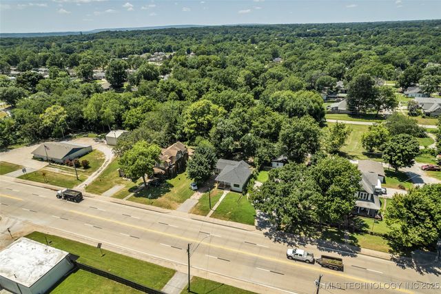 514 S Broadway Avenue, Coweta, OK 74429