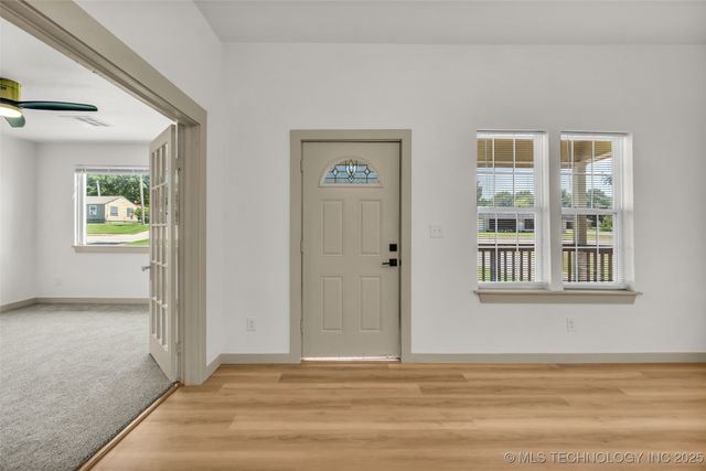 514 S Broadway Avenue, Coweta, OK 74429