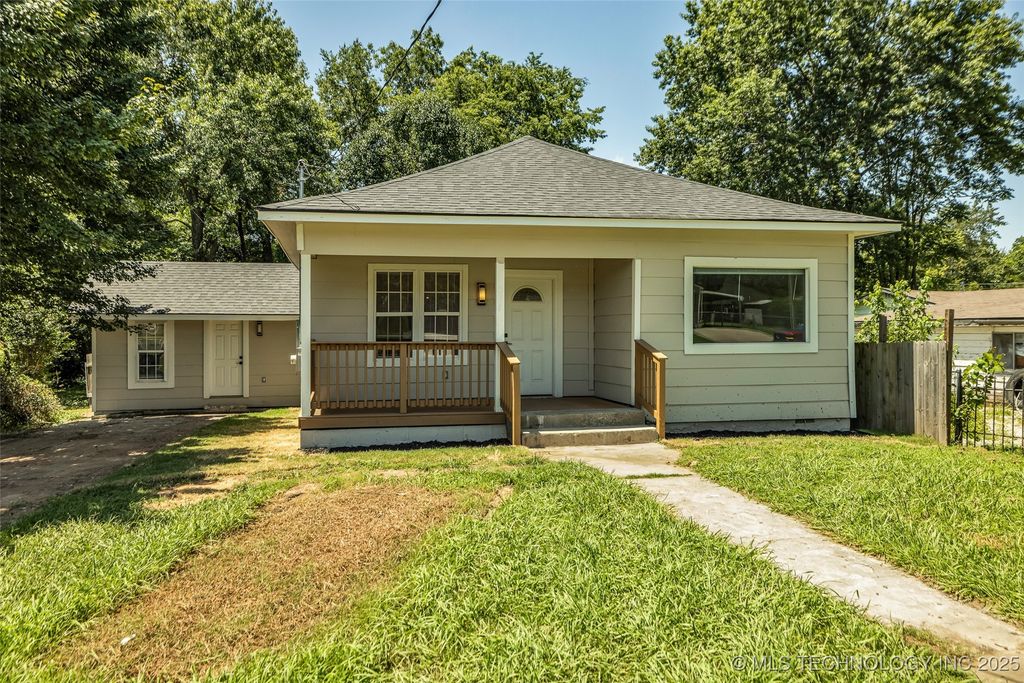 514 S Broadway Avenue, Coweta, OK 74429