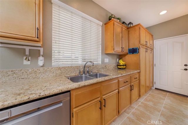 6110 Fairlane, Eastvale, CA 92880