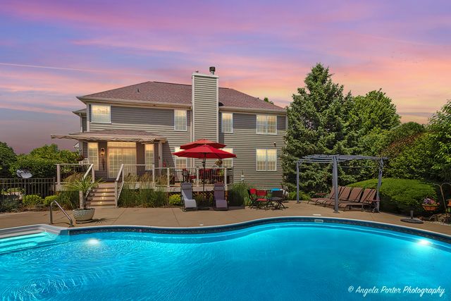 6805 Burning Tree Circle, Mchenry, IL 60050