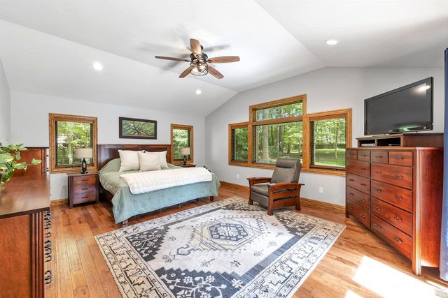 2274 CATHEDRAL FOREST DRIVE, Suamico, WI 54313