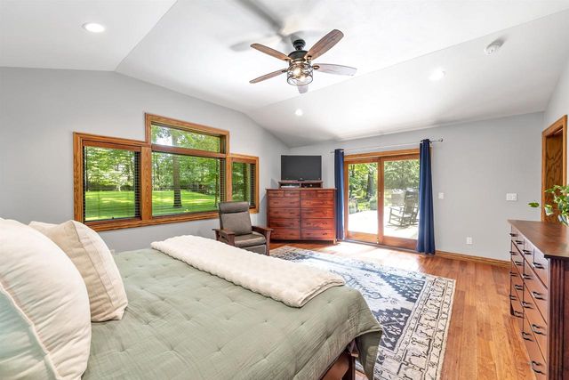 2274 CATHEDRAL FOREST DRIVE, Suamico, WI 54313