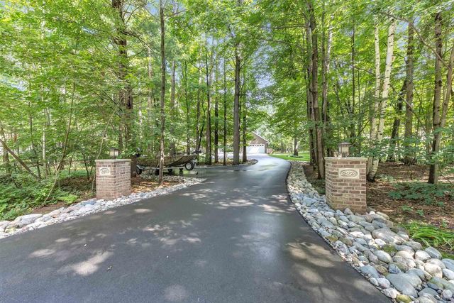 2274 CATHEDRAL FOREST DRIVE, Suamico, WI 54313